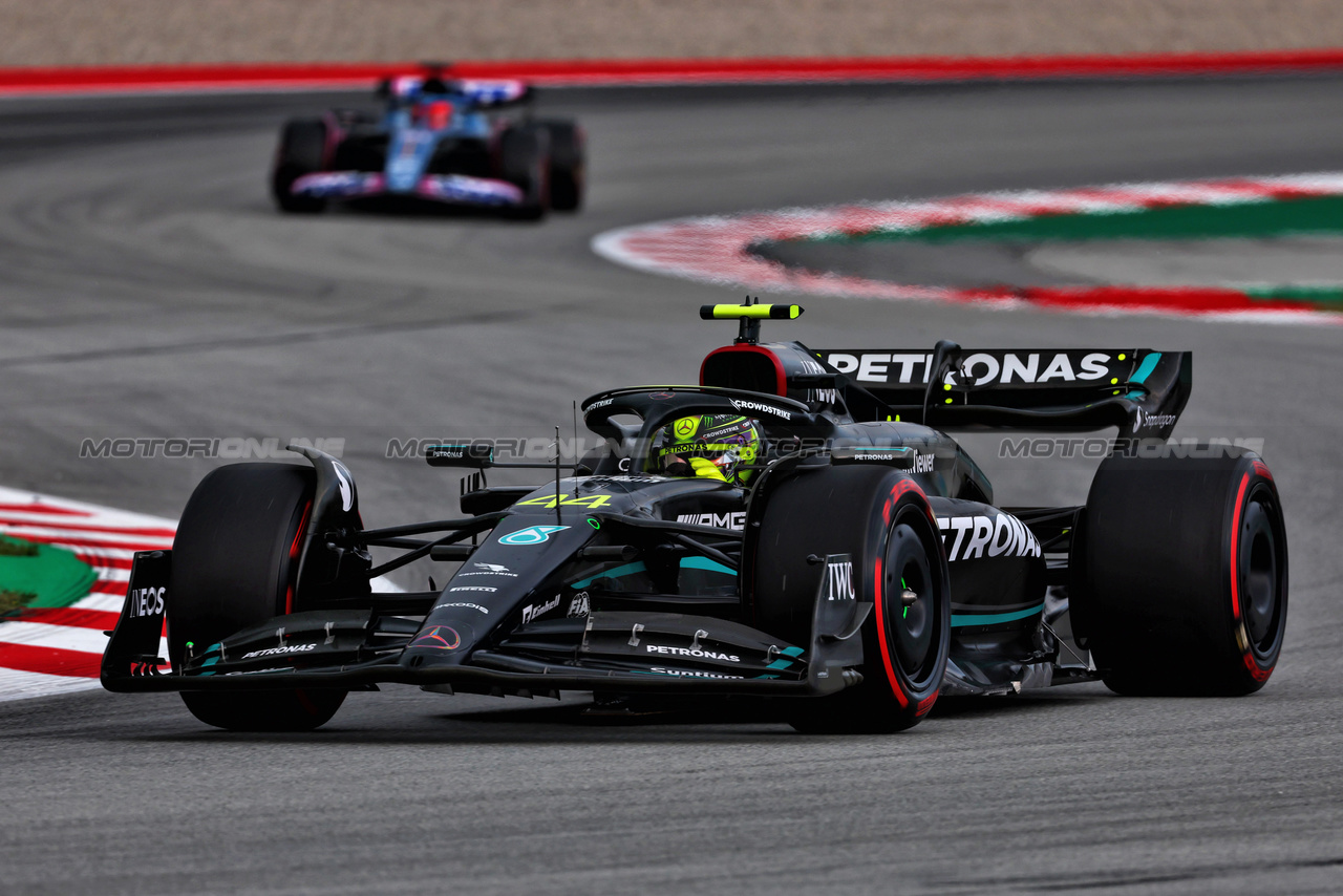 GP SPAGNA, Lewis Hamilton (GBR) Mercedes AMG F1 W14.

03.06.2023. Formula 1 World Championship, Rd 8, Spanish Grand Prix, Barcelona, Spain, Qualifiche Day.

 - www.xpbimages.com, EMail: requests@xpbimages.com ¬© Copyright: Coates / XPB Images