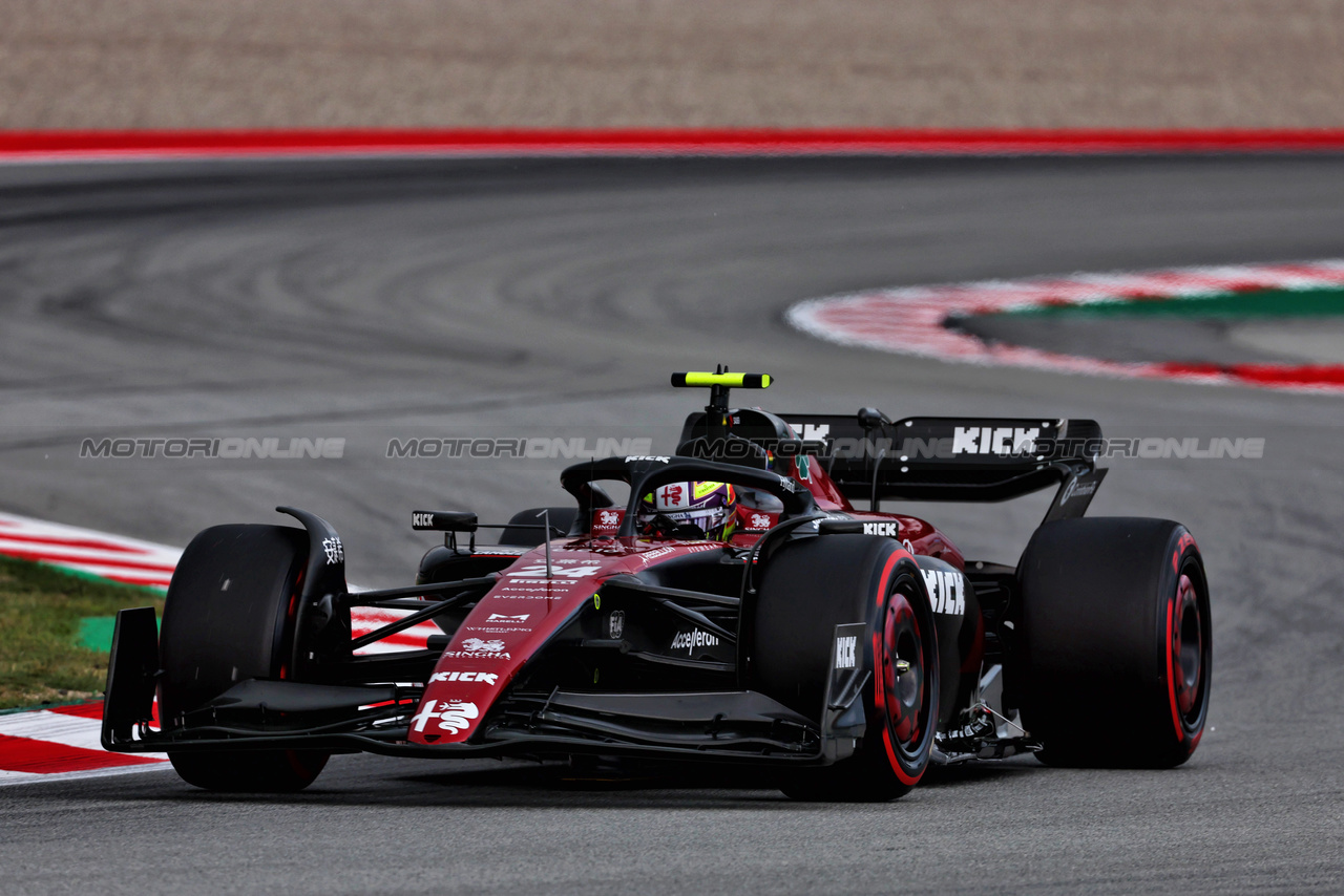 GP SPAGNA, Zhou Guanyu (CHN) Alfa Romeo F1 Team C43.

03.06.2023. Formula 1 World Championship, Rd 8, Spanish Grand Prix, Barcelona, Spain, Qualifiche Day.

 - www.xpbimages.com, EMail: requests@xpbimages.com ¬© Copyright: Coates / XPB Images