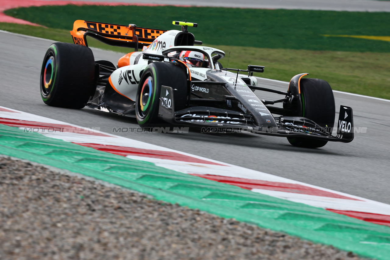 GP SPAGNA, Lando Norris (GBR) McLaren MCL60.

03.06.2023. Formula 1 World Championship, Rd 8, Spanish Grand Prix, Barcelona, Spain, Qualifiche Day.

- www.xpbimages.com, EMail: requests@xpbimages.com ¬© Copyright: Charniaux / XPB Images