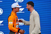 GP SPAGNA, (L to R): Lando Norris (GBR) McLaren in qualifying parc ferme with Mason Mount (GBR) Football Player.
03.06.2023. Formula 1 World Championship, Rd 8, Spanish Grand Prix, Barcelona, Spain, Qualifiche Day.
- www.xpbimages.com, EMail: requests@xpbimages.com ¬© Copyright: Batchelor / XPB Images