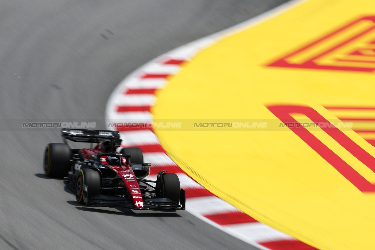 GP SPAGNA, Valtteri Bottas (FIN) Alfa Romeo F1 Team C43.

02.06.2023 Formula 1 World Championship, Rd 8, Spanish Grand Prix, Barcelona, Spain, Practice Day.

 - www.xpbimages.com, EMail: requests@xpbimages.com ¬© Copyright: Coates / XPB Images