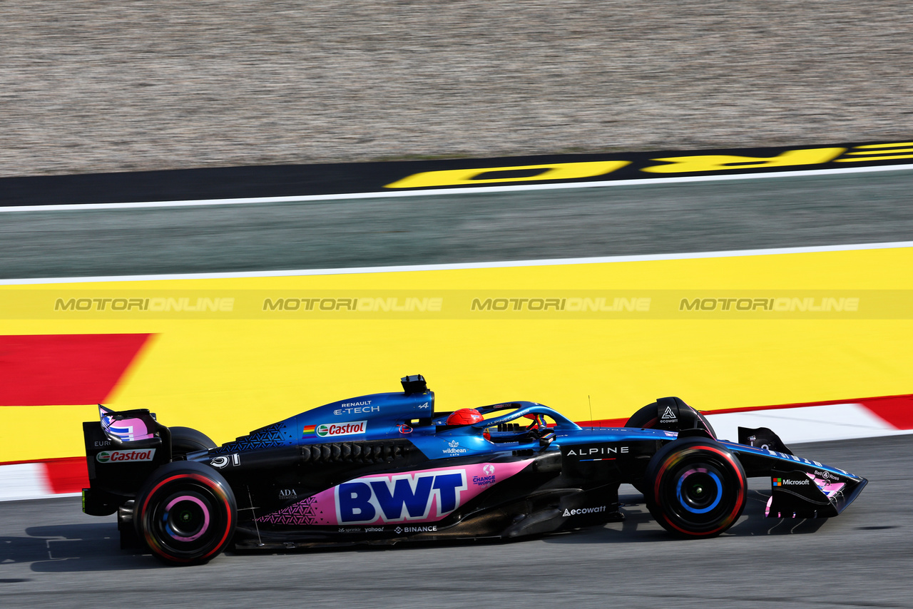 GP SPAGNA, Esteban Ocon (FRA) Alpine F1 Team A523.

02.06.2023 Formula 1 World Championship, Rd 8, Spanish Grand Prix, Barcelona, Spain, Practice Day.

- www.xpbimages.com, EMail: requests@xpbimages.com ¬© Copyright: Batchelor / XPB Images