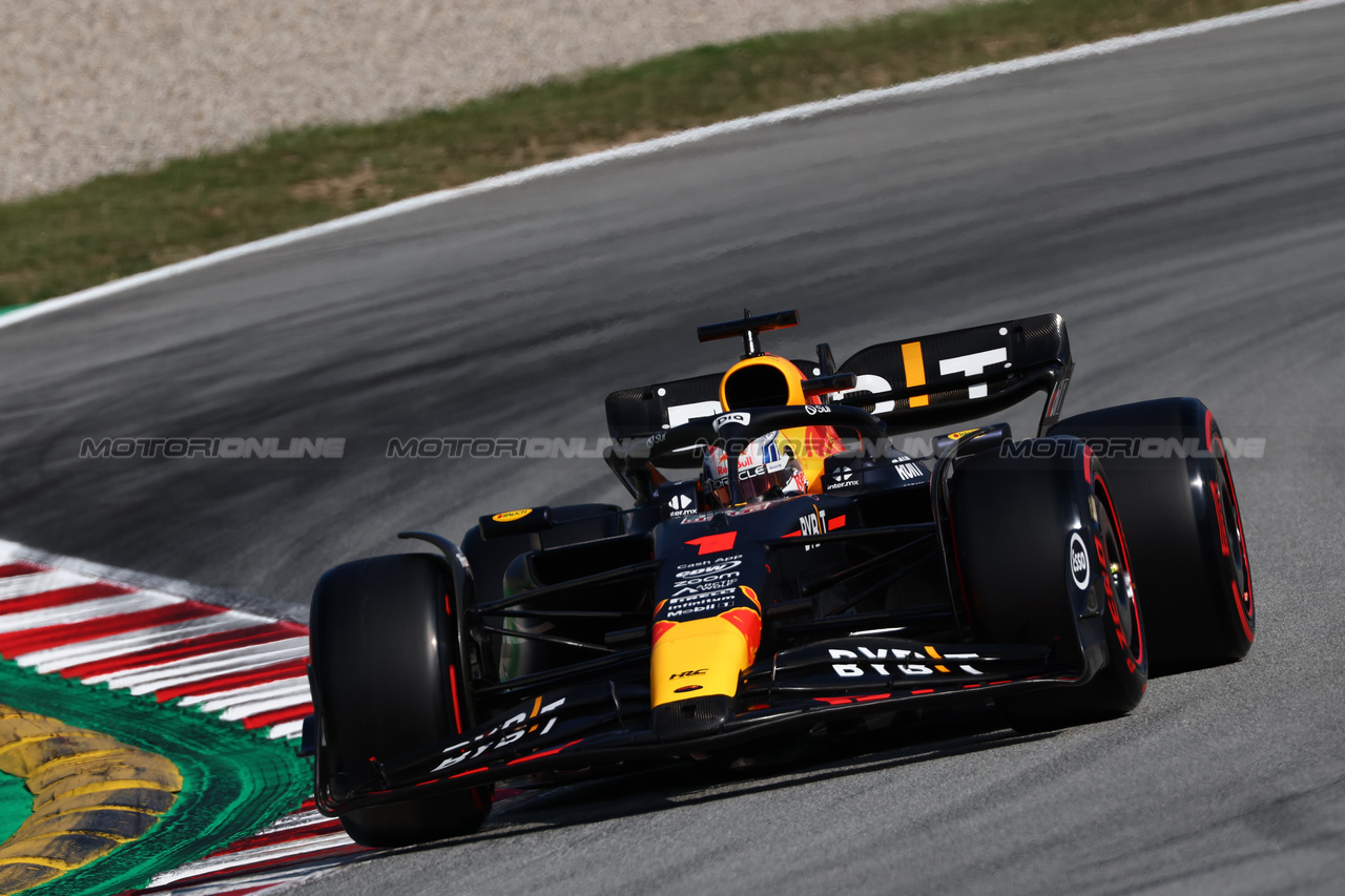 GP SPAGNA, Max Verstappen (NLD) Red Bull Racing RB19.

02.06.2023 Formula 1 World Championship, Rd 8, Spanish Grand Prix, Barcelona, Spain, Practice Day.

 - www.xpbimages.com, EMail: requests@xpbimages.com ¬© Copyright: Coates / XPB Images