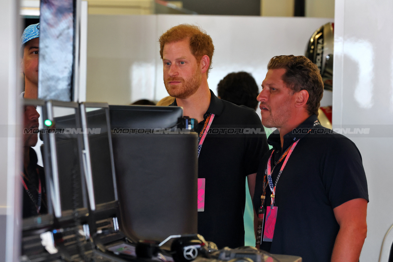GP STATI UNITI, Prince Harry (GBR) Duke of Sussex.

22.10.2023. Formula 1 World Championship, Rd 19, United States Grand Prix, Austin, Texas, USA, Gara Day.

- www.xpbimages.com, EMail: requests@xpbimages.com © Copyright: Moy / XPB Images
