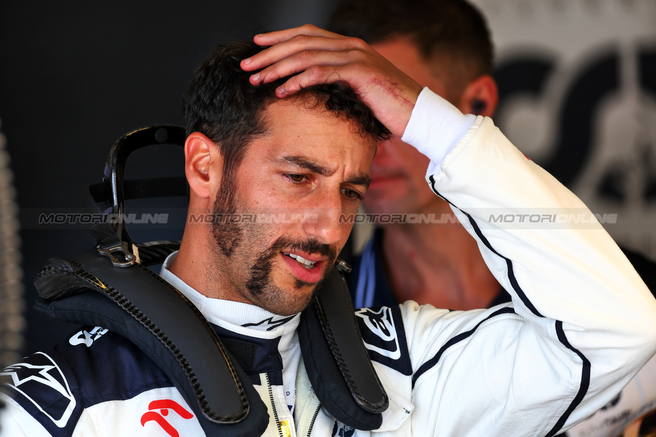 GP STATI UNITI, Daniel Ricciardo (AUS) AlphaTauri.

22.10.2023. Formula 1 World Championship, Rd 19, United States Grand Prix, Austin, Texas, USA, Gara Day.

 - www.xpbimages.com, EMail: requests@xpbimages.com © Copyright: Coates / XPB Images