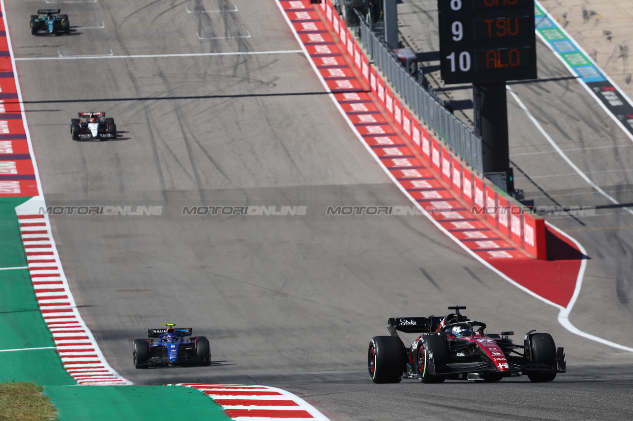 GP STATI UNITI, Valtteri Bottas (FIN) Alfa Romeo F1 Team C43.

22.10.2023. Formula 1 World Championship, Rd 19, United States Grand Prix, Austin, Texas, USA, Gara Day.

- www.xpbimages.com, EMail: requests@xpbimages.com © Copyright: Batchelor / XPB Images