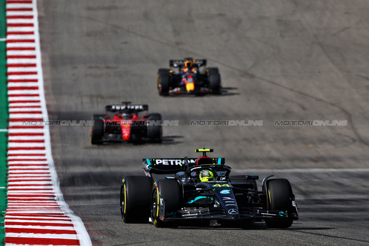 GP STATI UNITI, Lewis Hamilton (GBR) Mercedes AMG F1 W14.

22.10.2023. Formula 1 World Championship, Rd 19, United States Grand Prix, Austin, Texas, USA, Gara Day.

- www.xpbimages.com, EMail: requests@xpbimages.com © Copyright: Batchelor / XPB Images