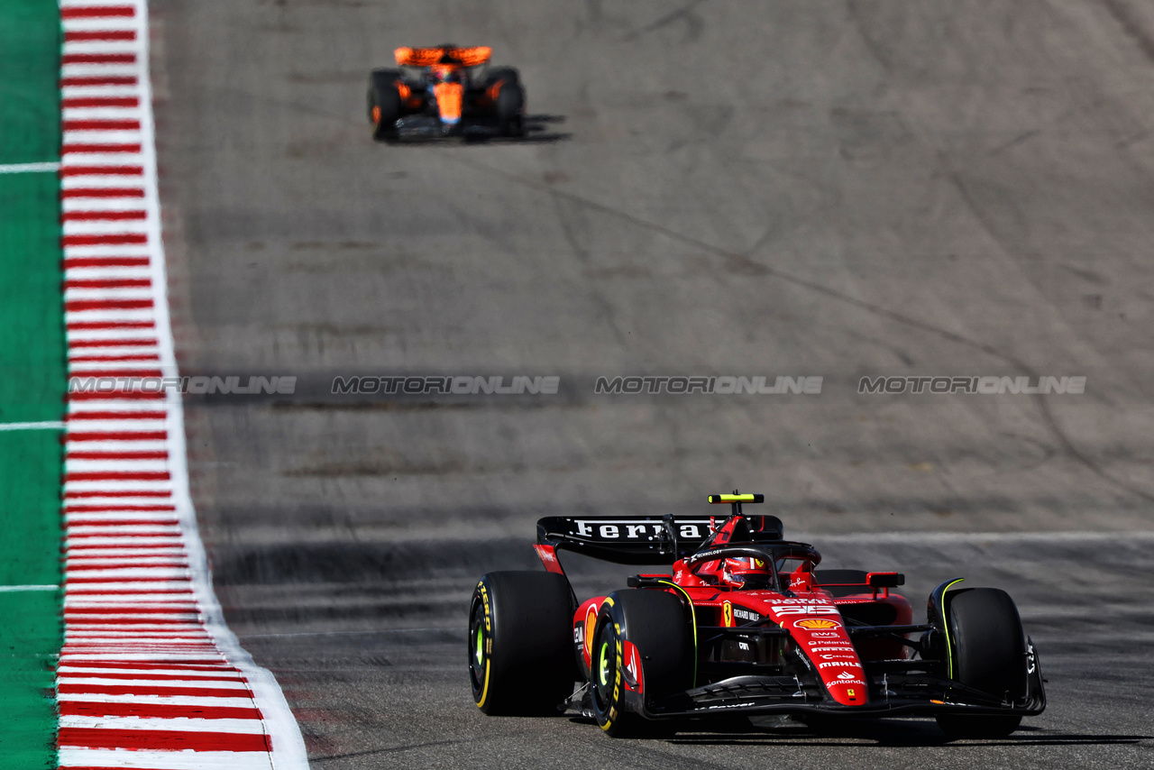 GP STATI UNITI, Carlos Sainz Jr (ESP) Ferrari SF-23.

22.10.2023. Formula 1 World Championship, Rd 19, United States Grand Prix, Austin, Texas, USA, Gara Day.

- www.xpbimages.com, EMail: requests@xpbimages.com © Copyright: Batchelor / XPB Images