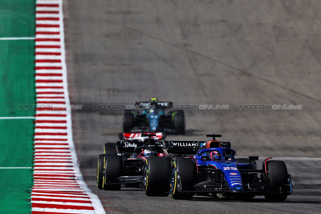 GP STATI UNITI, Alexander Albon (THA) Williams Racing FW45.

22.10.2023. Formula 1 World Championship, Rd 19, United States Grand Prix, Austin, Texas, USA, Gara Day.

- www.xpbimages.com, EMail: requests@xpbimages.com © Copyright: Batchelor / XPB Images