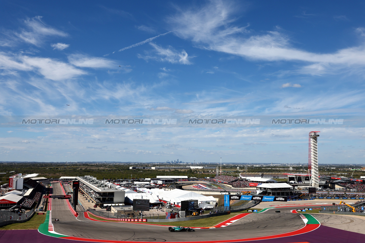 GP STATI UNITI, Lance Stroll (CDN) Aston Martin F1 Team AMR23.

22.10.2023. Formula 1 World Championship, Rd 19, United States Grand Prix, Austin, Texas, USA, Gara Day.

- www.xpbimages.com, EMail: requests@xpbimages.com © Copyright: Batchelor / XPB Images