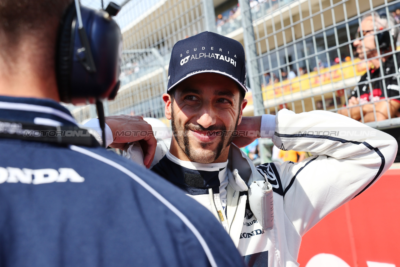 GP STATI UNITI, Daniel Ricciardo (AUS) AlphaTauri on the grid.

22.10.2023. Formula 1 World Championship, Rd 19, United States Grand Prix, Austin, Texas, USA, Gara Day.

- www.xpbimages.com, EMail: requests@xpbimages.com © Copyright: Batchelor / XPB Images