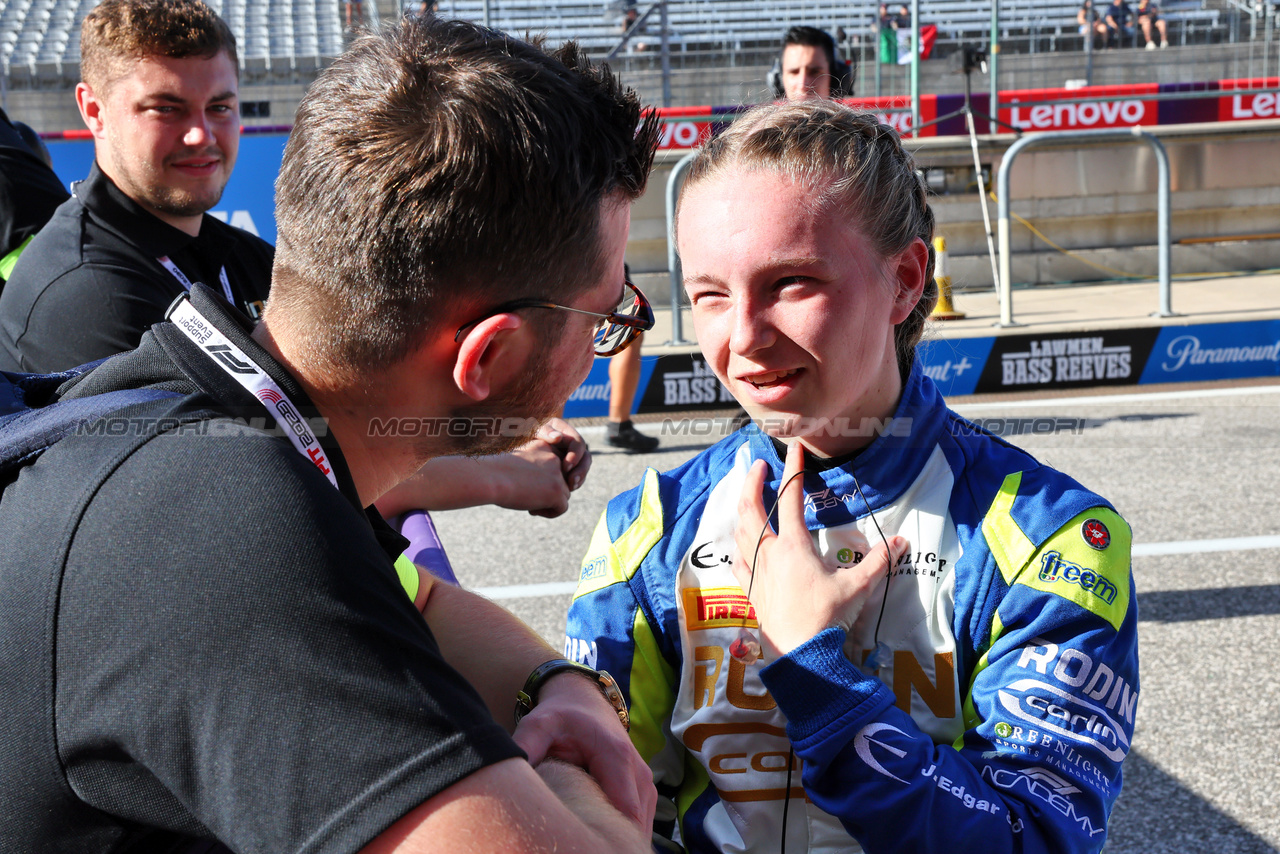 GP STATI UNITI, Gara winner Jessica Edgar (GBR) Rodin Carlin in parc ferme.

22.10.2023. F1 Academy, Rd 7, Gara 3, Austin, Texas, USA.

- www.xpbimages.com, EMail: requests@xpbimages.com © Copyright: Batchelor / XPB Images