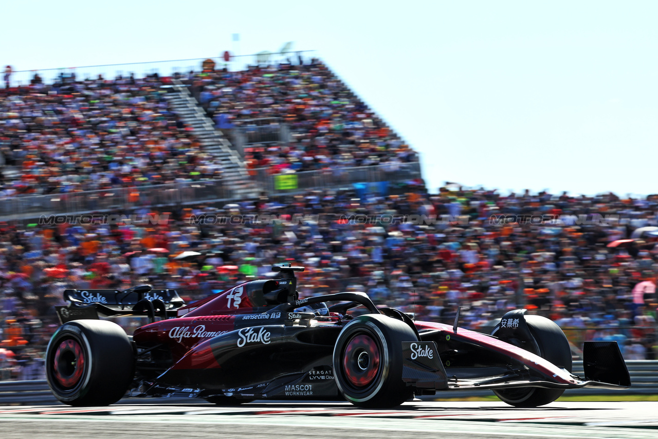 GP STATI UNITI, Valtteri Bottas (FIN) Alfa Romeo F1 Team C43.

22.10.2023. Formula 1 World Championship, Rd 19, United States Grand Prix, Austin, Texas, USA, Gara Day.

- www.xpbimages.com, EMail: requests@xpbimages.com © Copyright: Batchelor / XPB Images