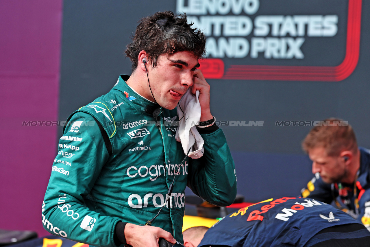 GP STATI UNITI, Lance Stroll (CDN) Aston Martin F1 Team in parc ferme.

22.10.2023. Formula 1 World Championship, Rd 19, United States Grand Prix, Austin, Texas, USA, Gara Day.

- www.xpbimages.com, EMail: requests@xpbimages.com © Copyright: Moy / XPB Images