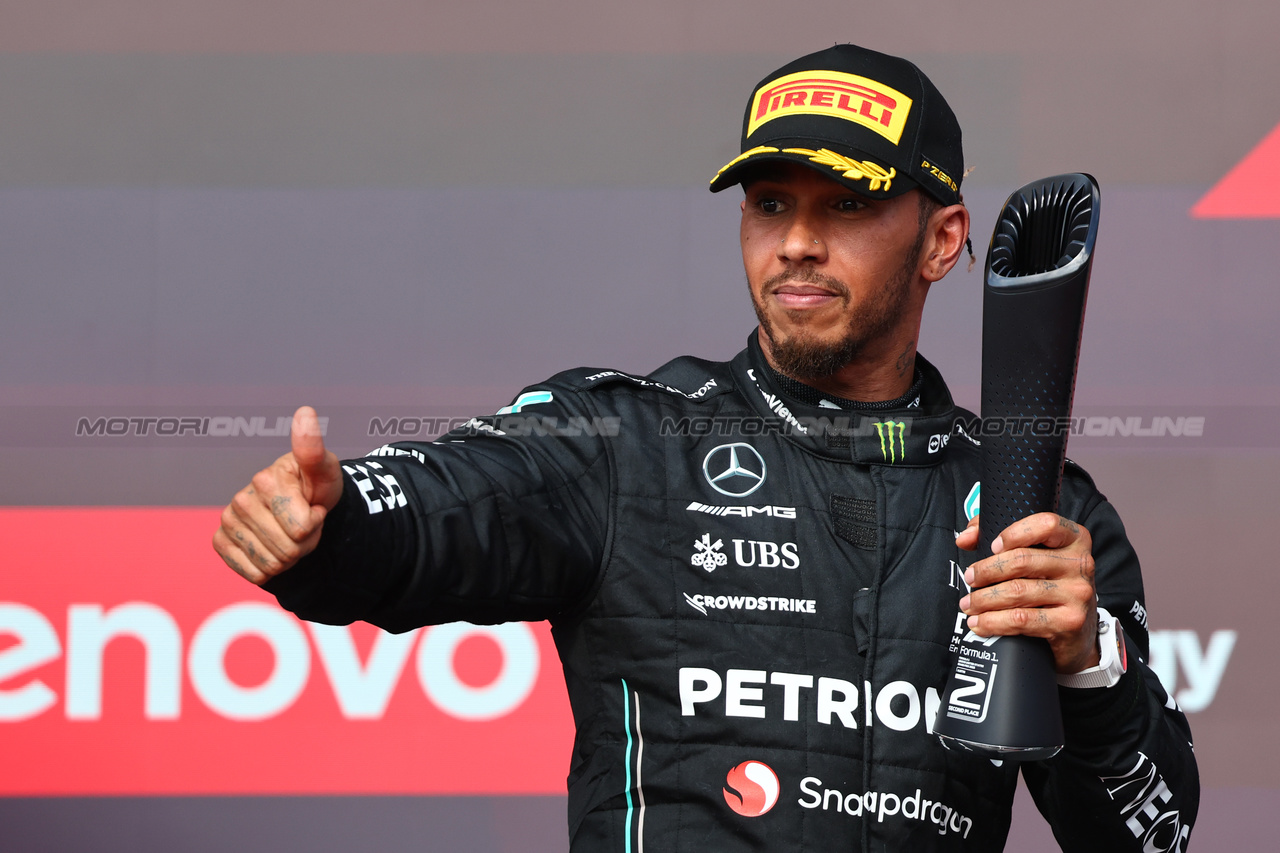 GP STATI UNITI, 2nd place Lewis Hamilton (GBR) Mercedes AMG F1.
22.10.2023. Formula 1 World Championship, Rd 19, United States Grand Prix, Austin, Texas, USA, Gara Day.
- www.xpbimages.com, EMail: requests@xpbimages.com © Copyright: Batchelor / XPB Images