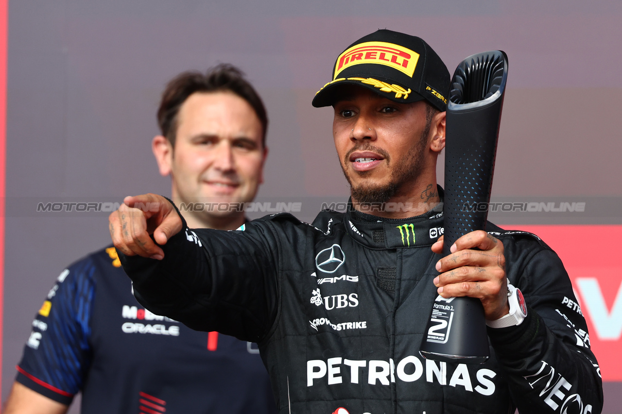 GP STATI UNITI, 2nd place Lewis Hamilton (GBR) Mercedes AMG F1.
22.10.2023. Formula 1 World Championship, Rd 19, United States Grand Prix, Austin, Texas, USA, Gara Day.
- www.xpbimages.com, EMail: requests@xpbimages.com © Copyright: Batchelor / XPB Images