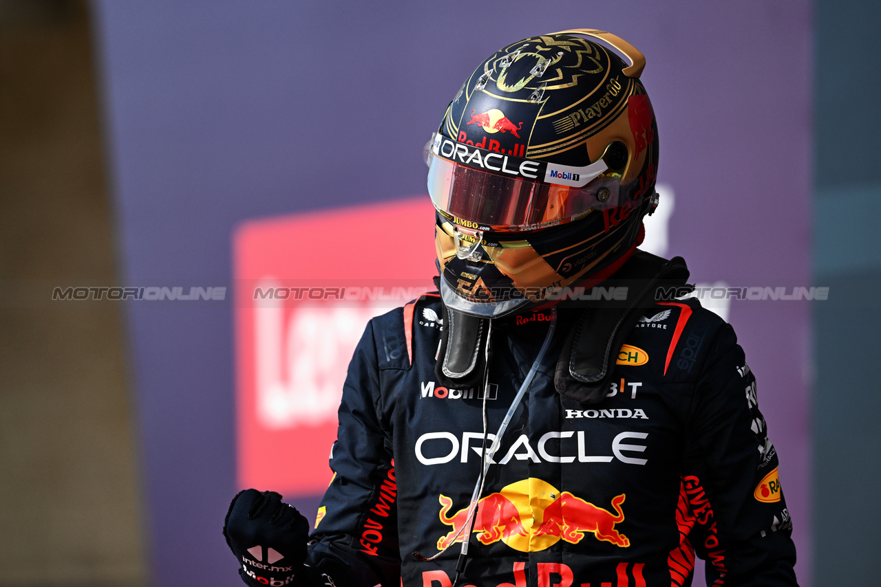 GP STATI UNITI, Gara winner Max Verstappen (NLD) Red Bull Racing celebrates in parc ferme.

22.10.2023. Formula 1 World Championship, Rd 19, United States Grand Prix, Austin, Texas, USA, Gara Day.

- www.xpbimages.com, EMail: requests@xpbimages.com © Copyright: Price / XPB Images