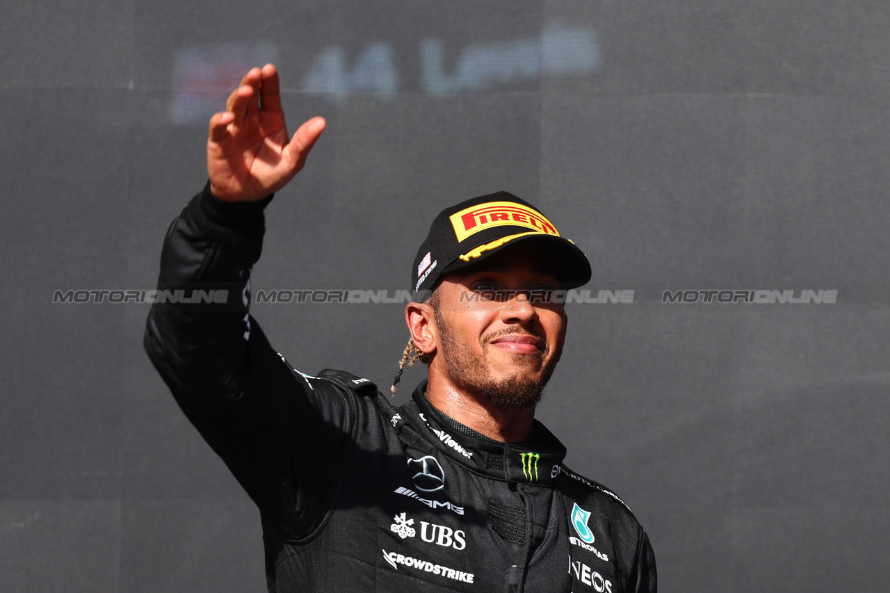 GP STATI UNITI, 2nd place Lewis Hamilton (GBR) Mercedes AMG F1.
22.10.2023. Formula 1 World Championship, Rd 19, United States Grand Prix, Austin, Texas, USA, Gara Day.
- www.xpbimages.com, EMail: requests@xpbimages.com © Copyright: Batchelor / XPB Images