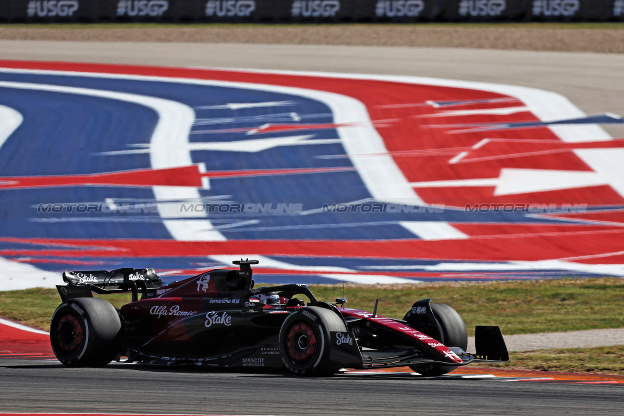 GP STATI UNITI, Valtteri Bottas (FIN) Alfa Romeo F1 Team C43.

22.10.2023. Formula 1 World Championship, Rd 19, United States Grand Prix, Austin, Texas, USA, Gara Day.

- www.xpbimages.com, EMail: requests@xpbimages.com © Copyright: Moy / XPB Images
