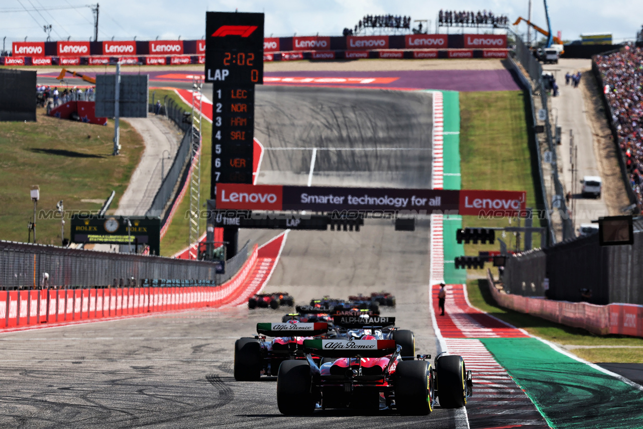 GP STATI UNITI, Valtteri Bottas (FIN) Alfa Romeo F1 Team C43.

22.10.2023. Formula 1 World Championship, Rd 19, United States Grand Prix, Austin, Texas, USA, Gara Day.

- www.xpbimages.com, EMail: requests@xpbimages.com © Copyright: Moy / XPB Images