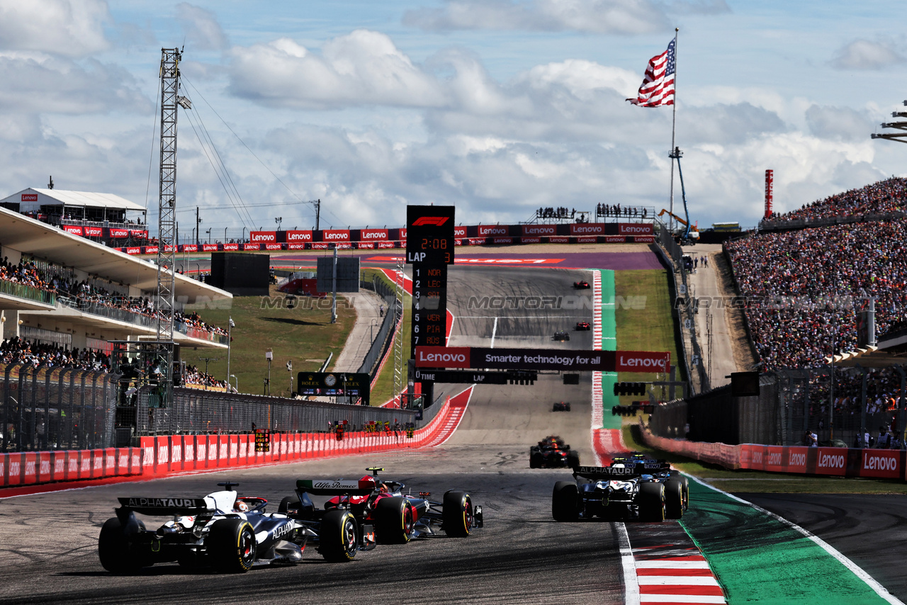 GP STATI UNITI, Daniel Ricciardo (AUS) AlphaTauri AT04.

22.10.2023. Formula 1 World Championship, Rd 19, United States Grand Prix, Austin, Texas, USA, Gara Day.

- www.xpbimages.com, EMail: requests@xpbimages.com © Copyright: Moy / XPB Images