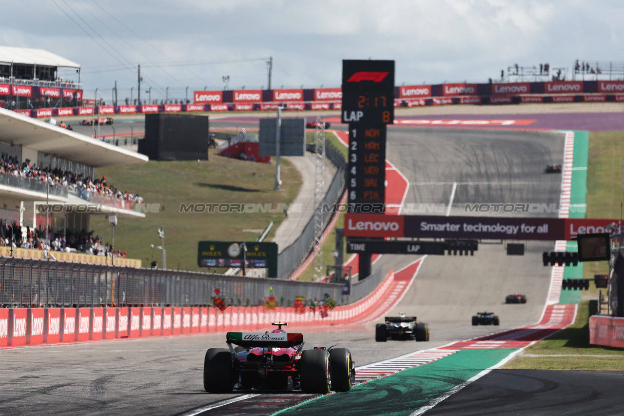 GP STATI UNITI, Zhou Guanyu (CHN) Alfa Romeo F1 Team C43.

22.10.2023. Formula 1 World Championship, Rd 19, United States Grand Prix, Austin, Texas, USA, Gara Day.

- www.xpbimages.com, EMail: requests@xpbimages.com © Copyright: Moy / XPB Images
