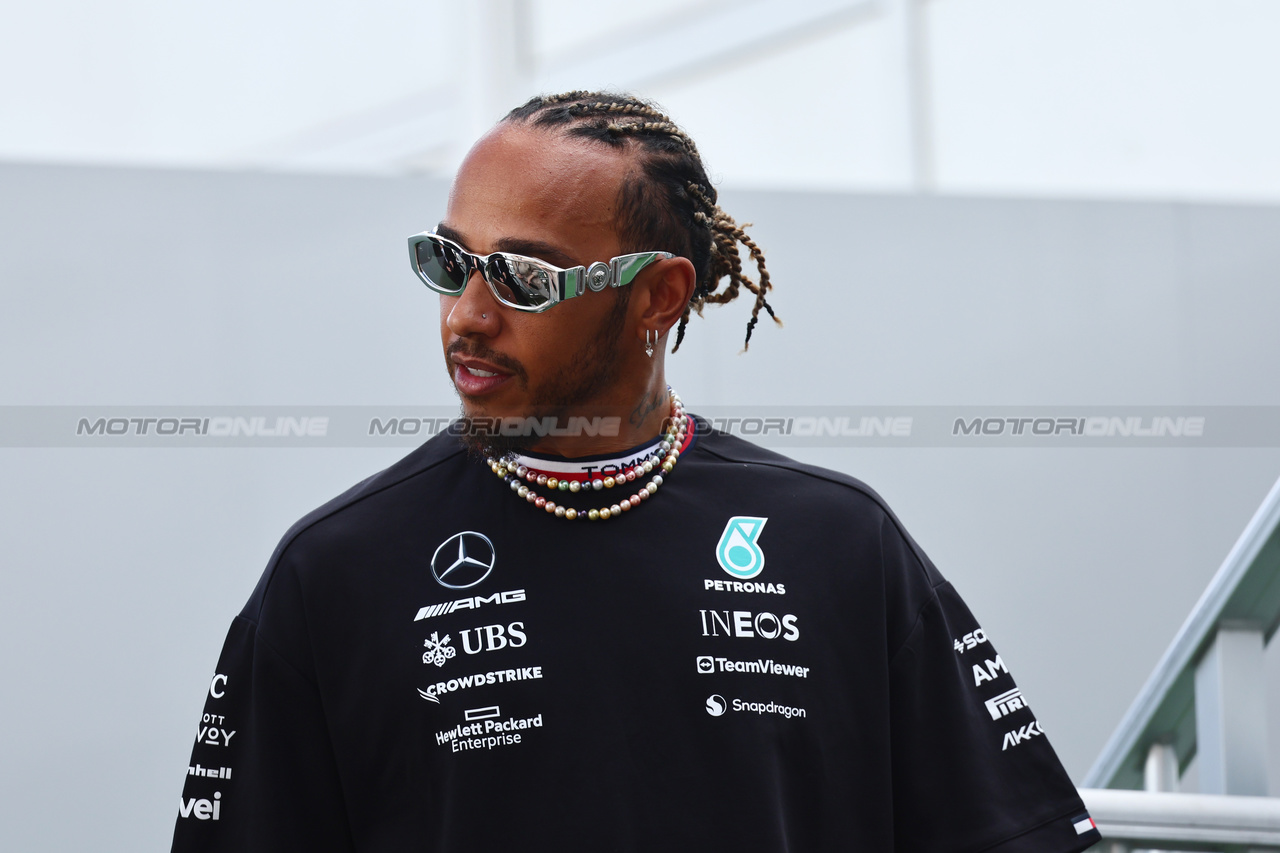 GP STATI UNITI, Lewis Hamilton (GBR) Mercedes AMG F1.

22.10.2023. Formula 1 World Championship, Rd 19, United States Grand Prix, Austin, Texas, USA, Gara Day.

- www.xpbimages.com, EMail: requests@xpbimages.com © Copyright: Batchelor / XPB Images