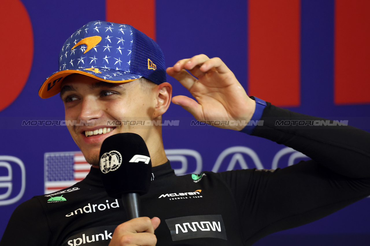 GP STATI UNITI, Lando Norris (GBR) McLaren in the post race FIA Press Conference.

22.10.2023. Formula 1 World Championship, Rd 19, United States Grand Prix, Austin, Texas, USA, Gara Day.

- www.xpbimages.com, EMail: requests@xpbimages.com © Copyright: Bearne / XPB Images
