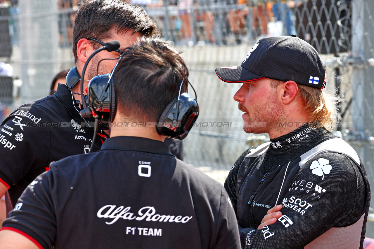 GP STATI UNITI, Valtteri Bottas (FIN) Alfa Romeo F1 Team; on the grid.

22.10.2023. Formula 1 World Championship, Rd 19, United States Grand Prix, Austin, Texas, USA, Gara Day.

 - www.xpbimages.com, EMail: requests@xpbimages.com © Copyright: Coates / XPB Images