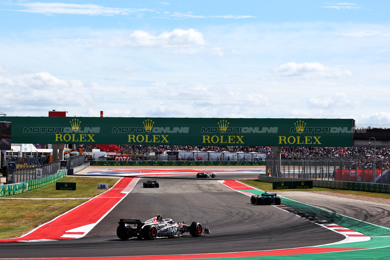 GP STATI UNITI, Nico Hulkenberg (GER) Haas VF-23.

22.10.2023. Formula 1 World Championship, Rd 19, United States Grand Prix, Austin, Texas, USA, Gara Day.

 - www.xpbimages.com, EMail: requests@xpbimages.com © Copyright: Coates / XPB Images