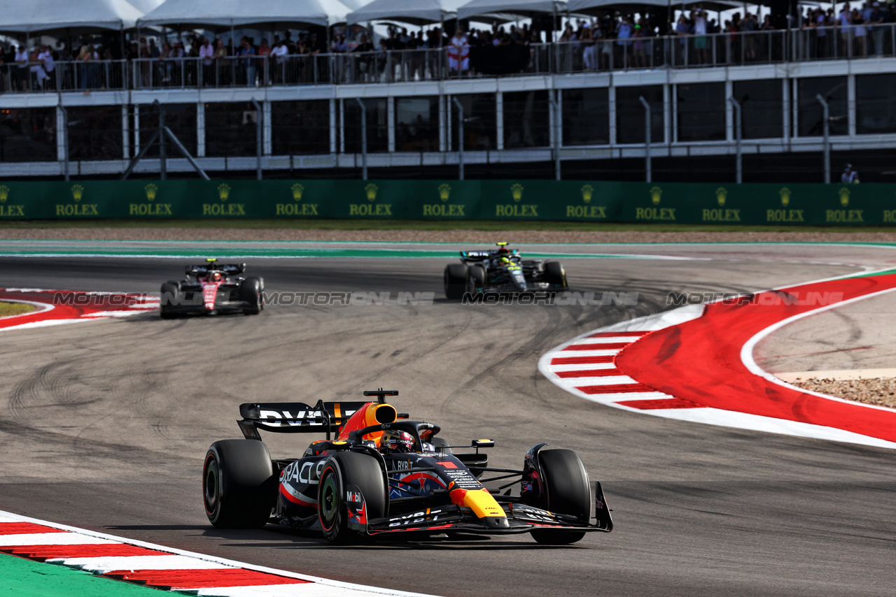 GP STATI UNITI, Max Verstappen (NLD) Red Bull Racing RB19.

22.10.2023. Formula 1 World Championship, Rd 19, United States Grand Prix, Austin, Texas, USA, Gara Day.

 - www.xpbimages.com, EMail: requests@xpbimages.com © Copyright: Coates / XPB Images