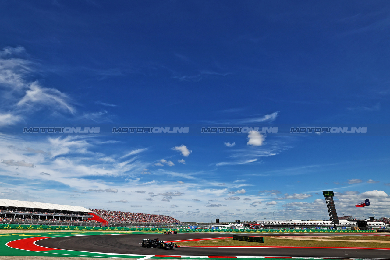 GP STATI UNITI, George Russell (GBR) Mercedes AMG F1 W14.

22.10.2023. Formula 1 World Championship, Rd 19, United States Grand Prix, Austin, Texas, USA, Gara Day.

 - www.xpbimages.com, EMail: requests@xpbimages.com © Copyright: Coates / XPB Images