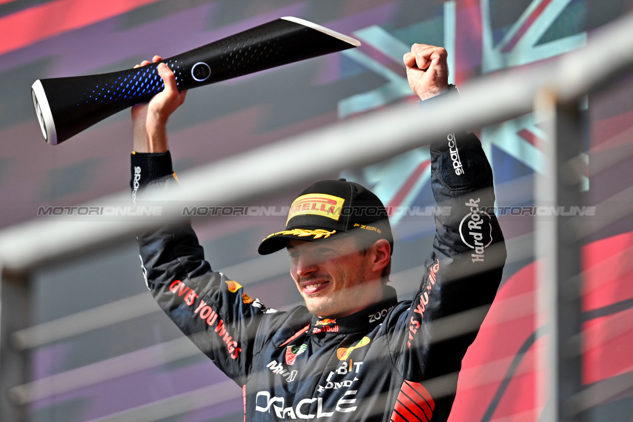 GP STATI UNITI, Gara winner Max Verstappen (NLD) Red Bull Racing celebrates on the podium.

22.10.2023. Formula 1 World Championship, Rd 19, United States Grand Prix, Austin, Texas, USA, Gara Day.

- www.xpbimages.com, EMail: requests@xpbimages.com © Copyright: Price / XPB Images