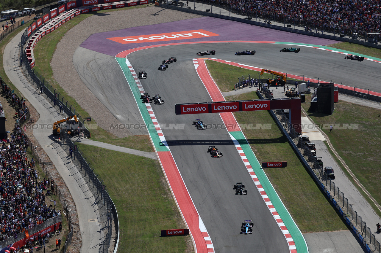 GP STATI UNITI, Esteban Ocon (FRA) Alpine F1 Team A523.

22.10.2023. Formula 1 World Championship, Rd 19, United States Grand Prix, Austin, Texas, USA, Gara Day.

 - www.xpbimages.com, EMail: requests@xpbimages.com © Copyright: Rew / XPB Images