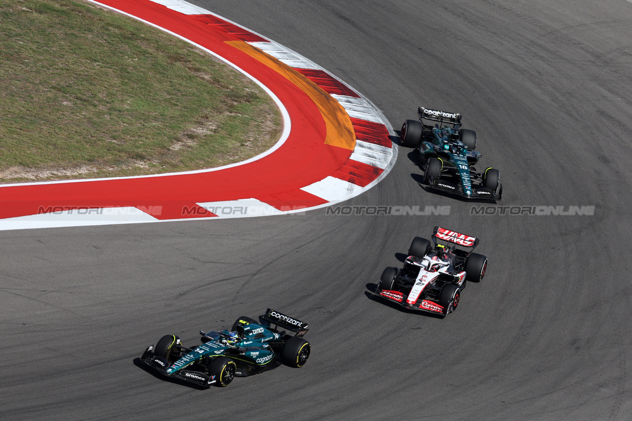 GP STATI UNITI, Fernando Alonso (ESP) Aston Martin F1 Team AMR23.

22.10.2023. Formula 1 World Championship, Rd 19, United States Grand Prix, Austin, Texas, USA, Gara Day.

 - www.xpbimages.com, EMail: requests@xpbimages.com © Copyright: Rew / XPB Images