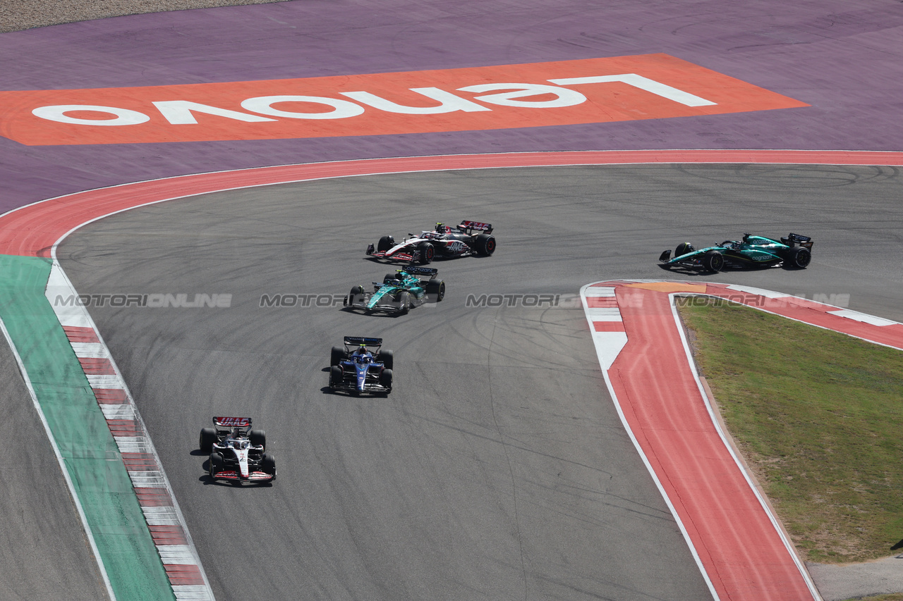 GP STATI UNITI, Kevin Magnussen (DEN) Haas VF-23.

22.10.2023. Formula 1 World Championship, Rd 19, United States Grand Prix, Austin, Texas, USA, Gara Day.

 - www.xpbimages.com, EMail: requests@xpbimages.com © Copyright: Rew / XPB Images