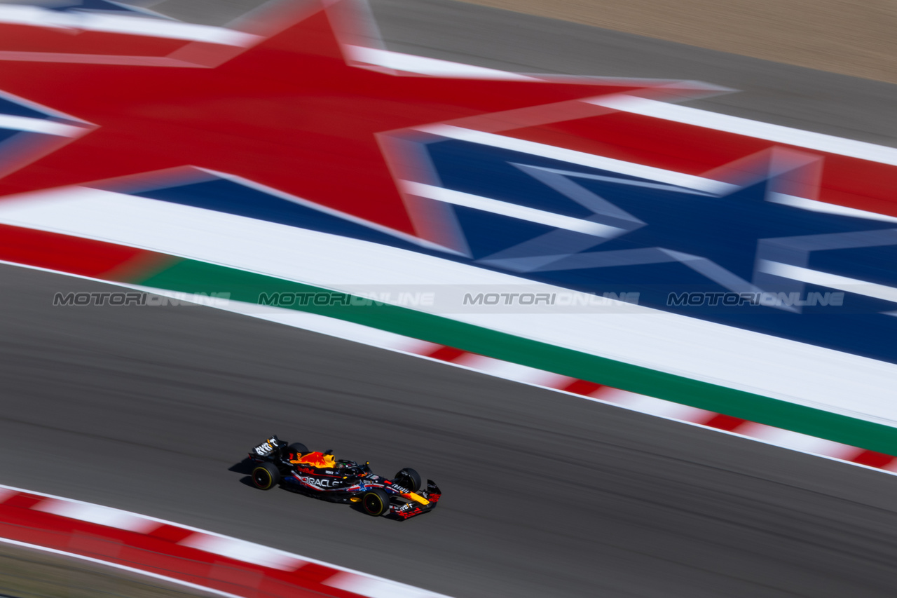GP STATI UNITI, Max Verstappen (NLD) Red Bull Racing RB19.

22.10.2023. Formula 1 World Championship, Rd 19, United States Grand Prix, Austin, Texas, USA, Gara Day.

 - www.xpbimages.com, EMail: requests@xpbimages.com © Copyright: Rew / XPB Images