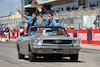 GP STATI UNITI, (L to R): Alexander Albon (THA) Williams Racing e Logan Sargeant (USA) Williams Racing on the drivers' parade.
22.10.2023. Formula 1 World Championship, Rd 19, United States Grand Prix, Austin, Texas, USA, Gara Day.
- www.xpbimages.com, EMail: requests@xpbimages.com © Copyright: Batchelor / XPB Images