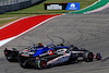 GP STATI UNITI, Kevin Magnussen (DEN) Haas VF-23 e Logan Sargeant (USA) Williams Racing FW45 battle for position.
22.10.2023. Formula 1 World Championship, Rd 19, United States Grand Prix, Austin, Texas, USA, Gara Day.
- www.xpbimages.com, EMail: requests@xpbimages.com © Copyright: Batchelor / XPB Images