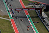 GP STATI UNITI, Lando Norris (GBR) McLaren MCL60 davanti a at the partenza of the race.
22.10.2023. Formula 1 World Championship, Rd 19, United States Grand Prix, Austin, Texas, USA, Gara Day.
 - www.xpbimages.com, EMail: requests@xpbimages.com © Copyright: Rew / XPB Images