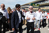 GP STATI UNITI, lt Stefano Domenicali (ITA) Formula One President e CEO with Mohammed Bin Sulayem (UAE) FIA President e Greg Maffei (USA) Liberty Media Corporation President e Chief Executive Officer on the grid.
22.10.2023. Formula 1 World Championship, Rd 19, United States Grand Prix, Austin, Texas, USA, Gara Day.
- www.xpbimages.com, EMail: requests@xpbimages.com © Copyright: Moy / XPB Images