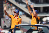 GP STATI UNITI, (L to R): Oscar Piastri (AUS) McLaren MCL60 e Lando Norris (GBR) McLaren on the drivers' parade.
22.10.2023. Formula 1 World Championship, Rd 19, United States Grand Prix, Austin, Texas, USA, Gara Day.
 - www.xpbimages.com, EMail: requests@xpbimages.com © Copyright: Coates / XPB Images