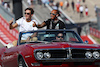 GP STATI UNITI, (L to R): George Russell (GBR) Mercedes AMG F1 e Lewis Hamilton (GBR) Mercedes AMG F1 on the drivers' parade.
22.10.2023. Formula 1 World Championship, Rd 19, United States Grand Prix, Austin, Texas, USA, Gara Day.
 - www.xpbimages.com, EMail: requests@xpbimages.com © Copyright: Coates / XPB Images