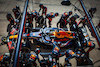 GP STATI UNITI, Max Verstappen (NLD) Red Bull Racing RB19 makes a pit stop.
22.10.2023. Formula 1 World Championship, Rd 19, United States Grand Prix, Austin, Texas, USA, Gara Day.
- www.xpbimages.com, EMail: requests@xpbimages.com © Copyright: Bearne / XPB Images