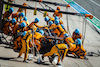 GP STATI UNITI, Lando Norris (GBR) McLaren MCL60 makes a pit stop.
22.10.2023. Formula 1 World Championship, Rd 19, United States Grand Prix, Austin, Texas, USA, Gara Day.
- www.xpbimages.com, EMail: requests@xpbimages.com © Copyright: Bearne / XPB Images