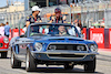 GP STATI UNITI, (L to R): Sergio Perez (MEX) Red Bull Racing e Max Verstappen (NLD) Red Bull Racing on the drivers' parade.
22.10.2023. Formula 1 World Championship, Rd 19, United States Grand Prix, Austin, Texas, USA, Gara Day.
- www.xpbimages.com, EMail: requests@xpbimages.com © Copyright: Batchelor / XPB Images