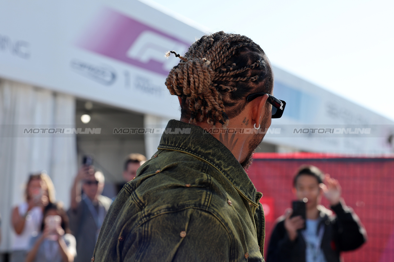 GP STATI UNITI, Lewis Hamilton (GBR) Mercedes AMG F1.

19.10.2023. Formula 1 World Championship, Rd 19, United States Grand Prix, Austin, Texas, USA, Preparation Day.

 - www.xpbimages.com, EMail: requests@xpbimages.com © Copyright: Rew / XPB Images