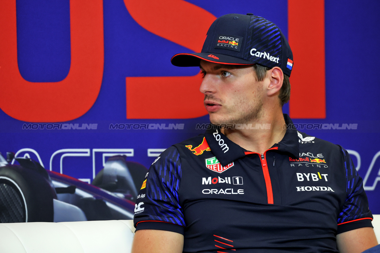 GP STATI UNITI, Max Verstappen (NLD) Red Bull Racingi in the FIA Press Conference.

19.10.2023. Formula 1 World Championship, Rd 19, United States Grand Prix, Austin, Texas, USA, Preparation Day.

- www.xpbimages.com, EMail: requests@xpbimages.com © Copyright: Bearne / XPB Images
