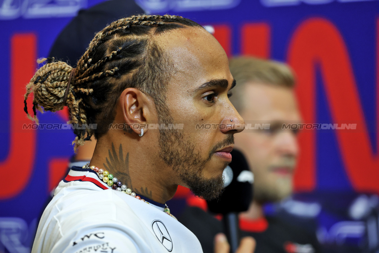 GP STATI UNITI, Lewis Hamilton (GBR) Mercedes AMG F1 in the FIA Press Conference.

19.10.2023. Formula 1 World Championship, Rd 19, United States Grand Prix, Austin, Texas, USA, Preparation Day.

- www.xpbimages.com, EMail: requests@xpbimages.com © Copyright: Bearne / XPB Images