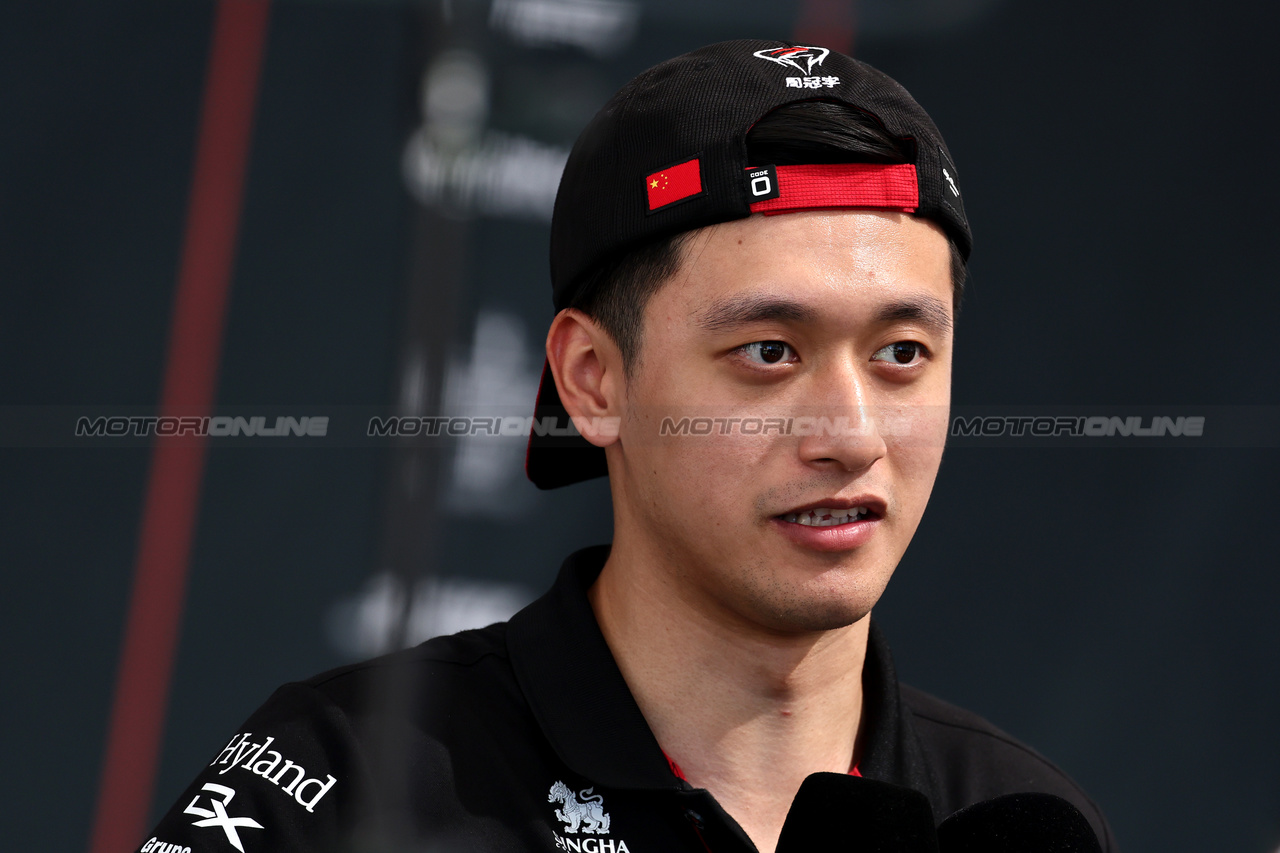 GP STATI UNITI, Zhou Guanyu (CHN) Alfa Romeo F1 Team.

19.10.2023. Formula 1 World Championship, Rd 19, United States Grand Prix, Austin, Texas, USA, Preparation Day.

- www.xpbimages.com, EMail: requests@xpbimages.com © Copyright: Moy / XPB Images